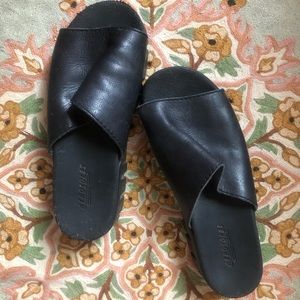 Aerosoles chunky slides